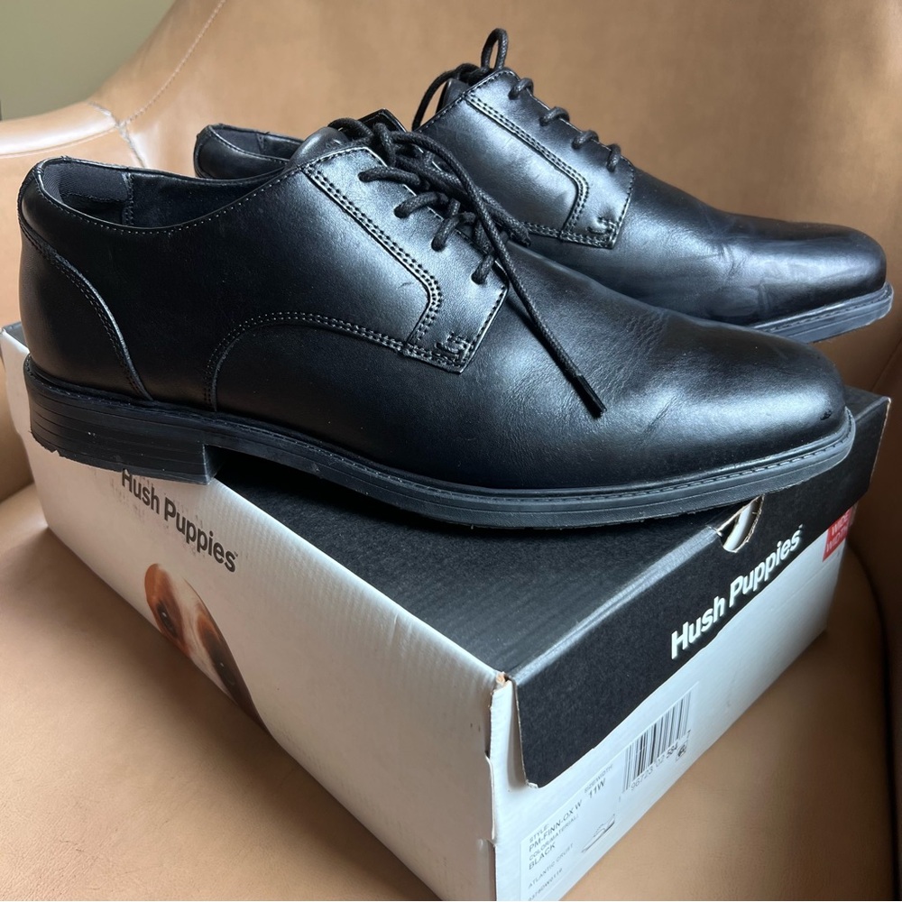 Hush Puppies Men's Classic Black Oxfords